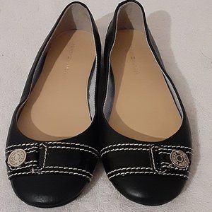 TOMMY HILFIGER Leather Loafers Flats 7M Womens Black